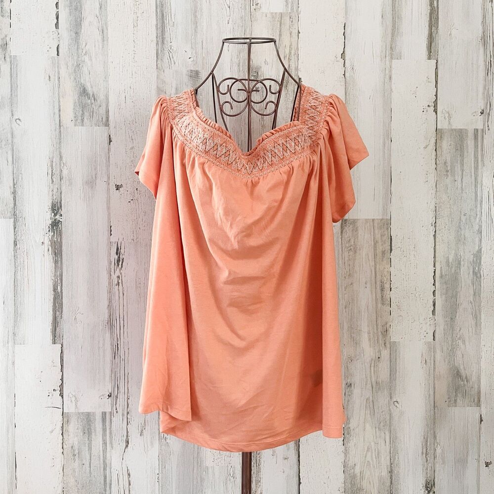 Torrid 1X Coral Peach Short Sleeve Blouse Casual Spring Summer Casual Cruise